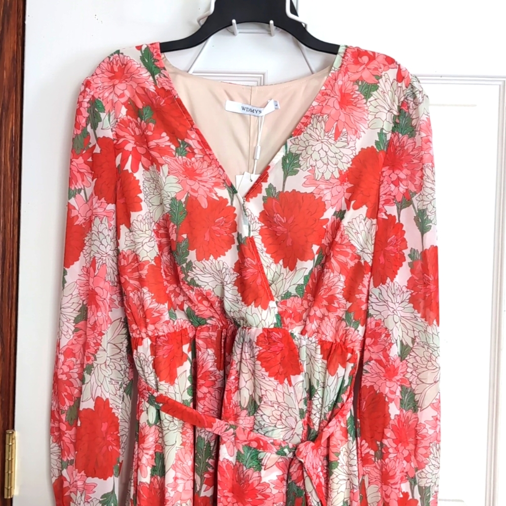 Floral floor length Dress - Picture 4 of 5